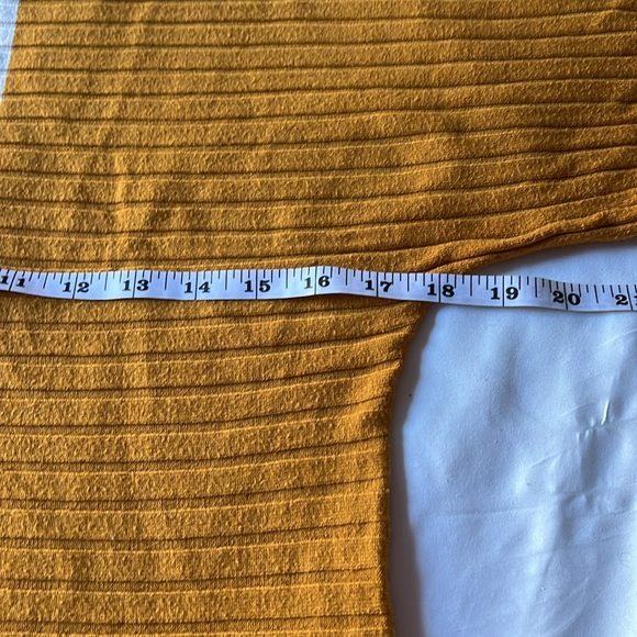 Joseph A Qu'est-ce Que C'est Color-block Sweater Gold Button Embellishments 1X - Picture 7 of 8